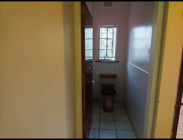5 BEDROOM HOUSE FOR SALE IN WILGEHOF